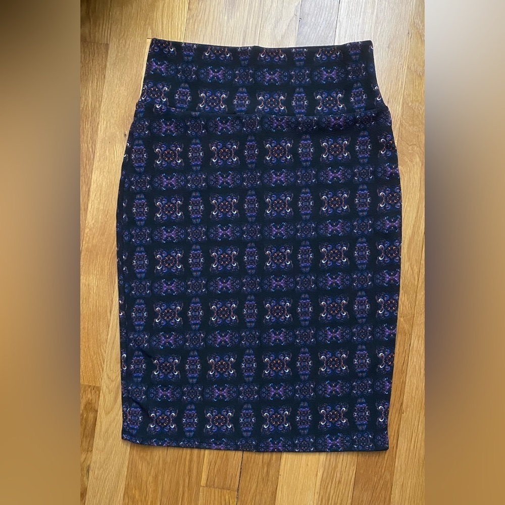 LuLaRoe Cassie Pencil Skirt Purple and Black Small